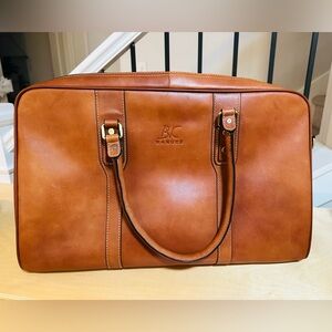 Banuce Large Italian Leather Overnight Travel Bag Excellent condition